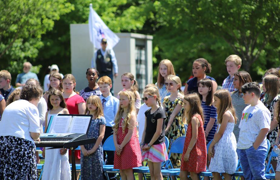 NH State Veterans Cemetery Memorial Day 2022 Penacook Elementary School Choir