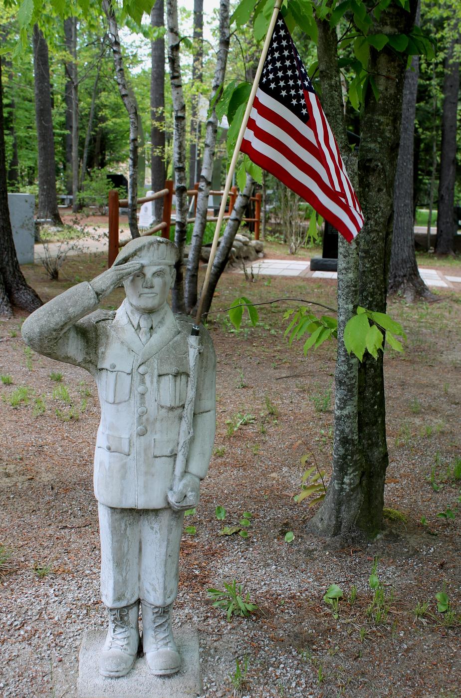 NH State Veterans Cemetery Lone Green Beret Soldier Memorial