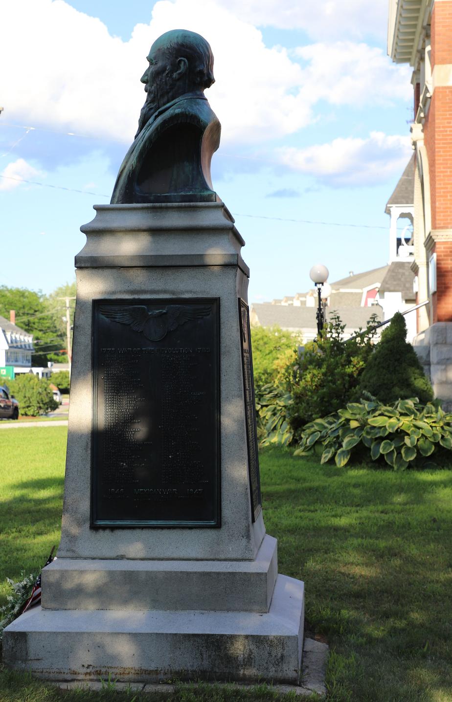 Henniker New Hampshire Colonel Leander Cogswell Veterans Memorial