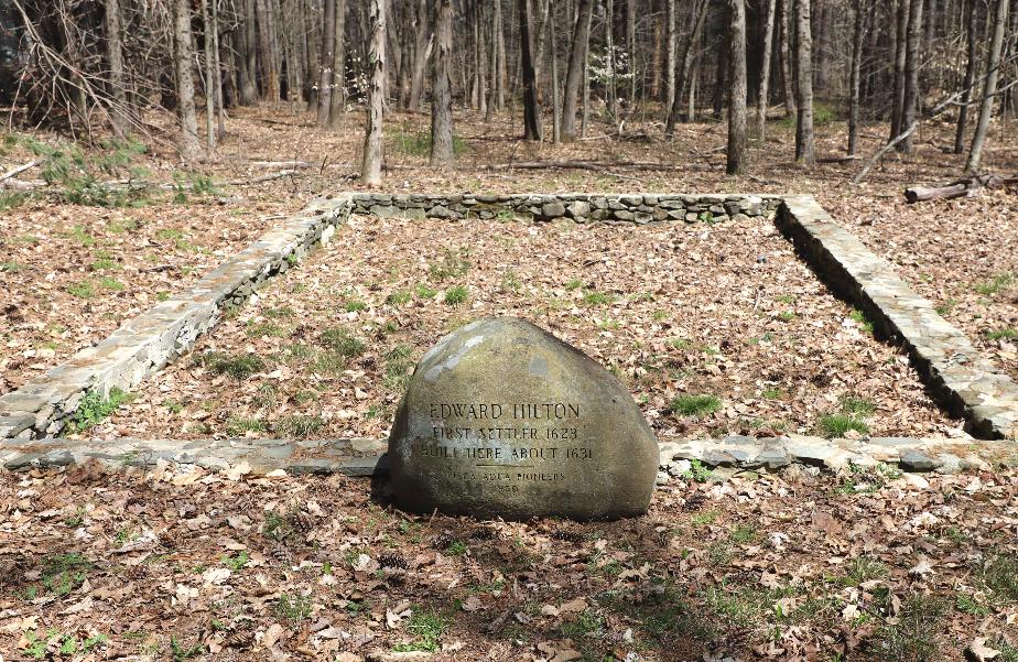 Hilton  Family of Newfields Historicaql Marker #272 - Newfields New Hampshire