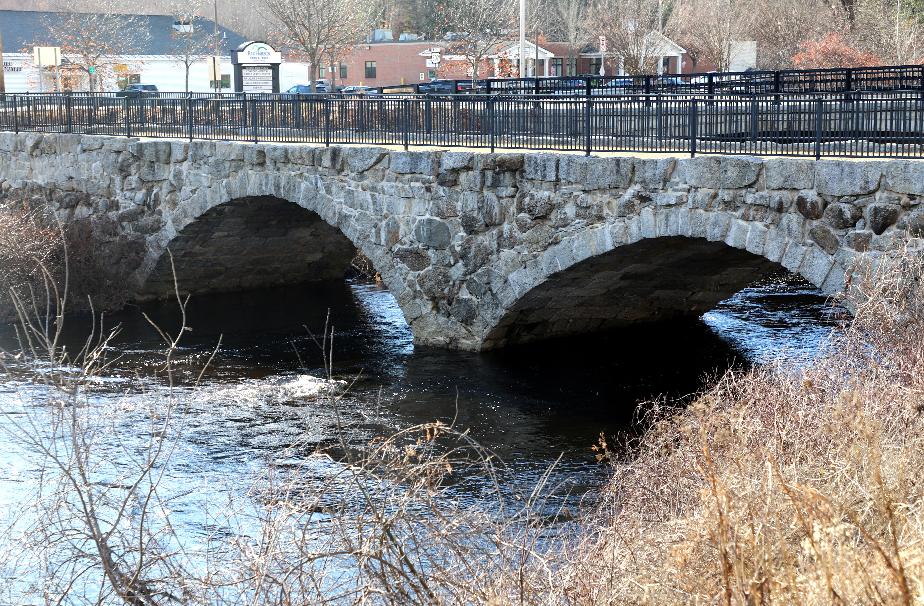 NH Stone Arch Bridge - Hillsborough