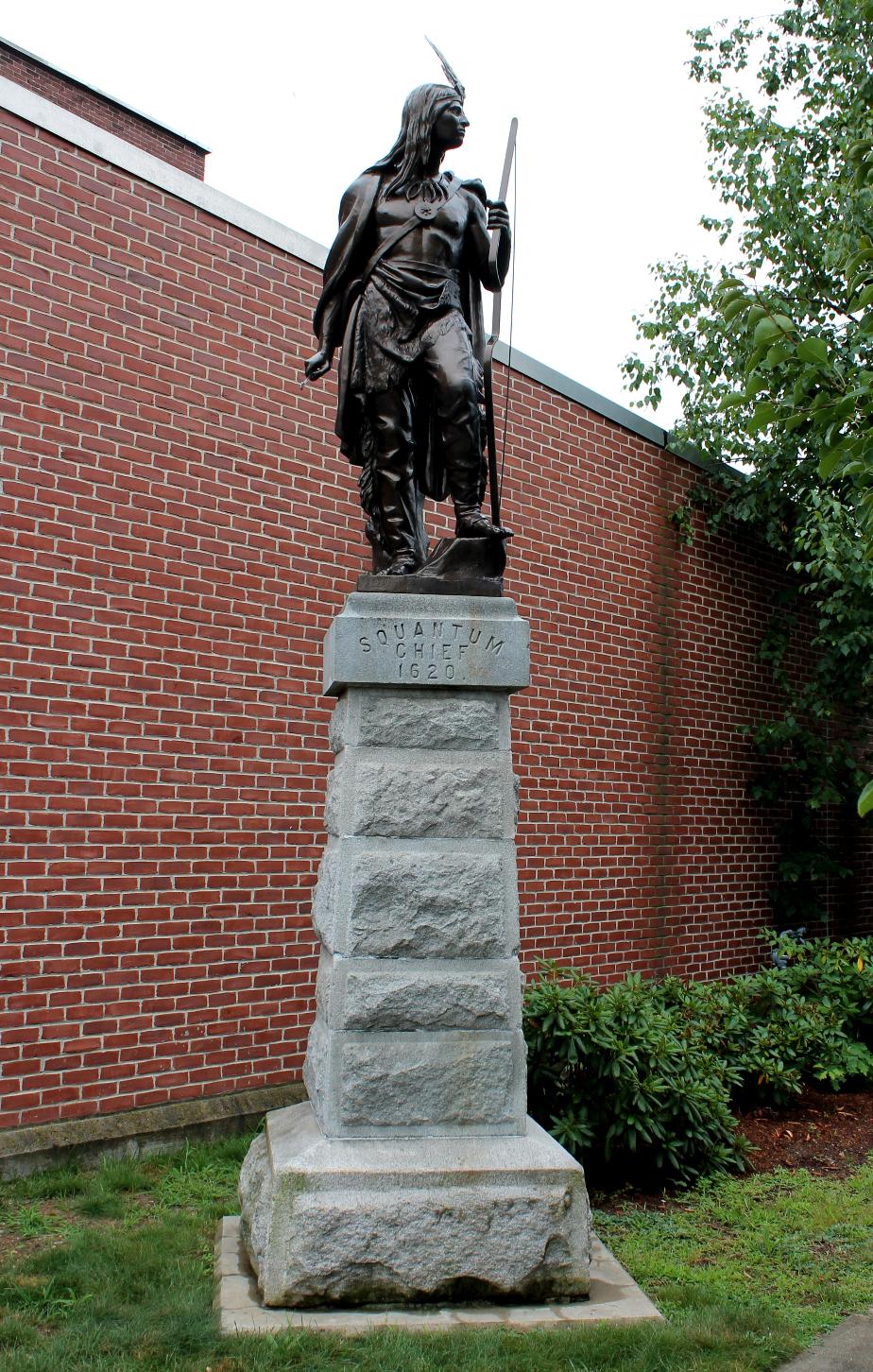 Squantum Indian Chief Statue - Tilton NH