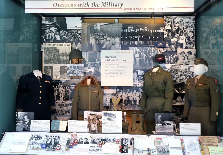 Military Women's Memorial - Women Overseas with the Military - World War II 1941 - 1945