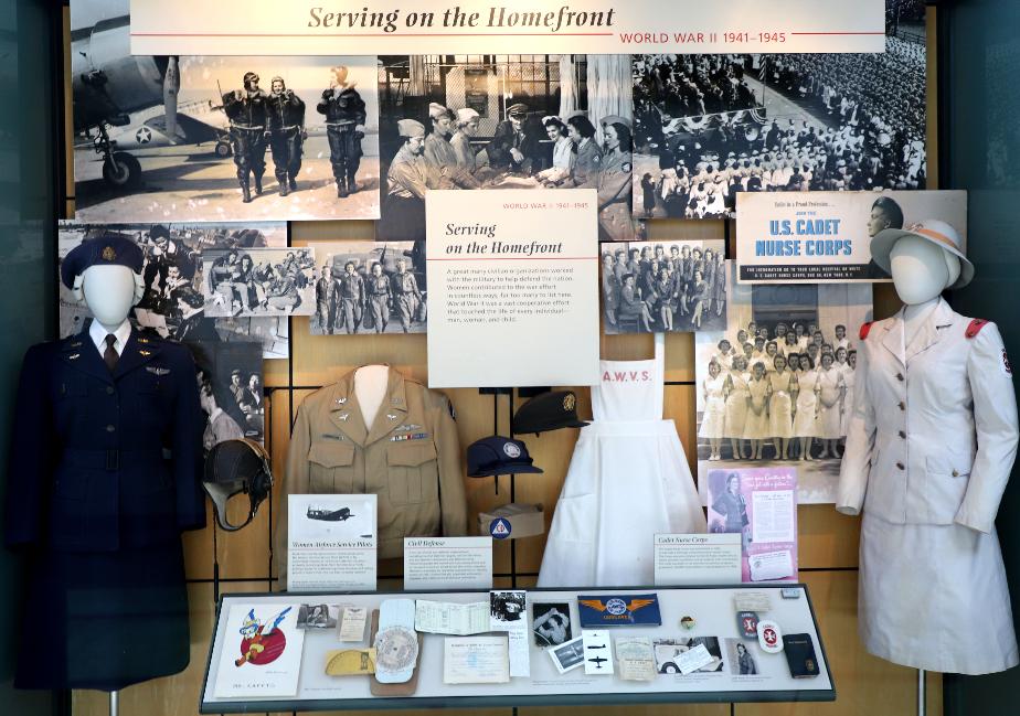 Military Women's Memorial - Women Serving on the Homefront - World War II 1941 - 1945