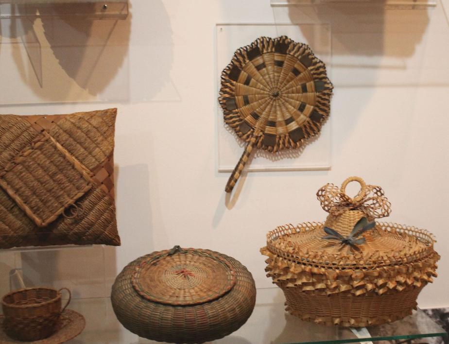 Mt Kearsarge Indian Museum - Assorted Basketry