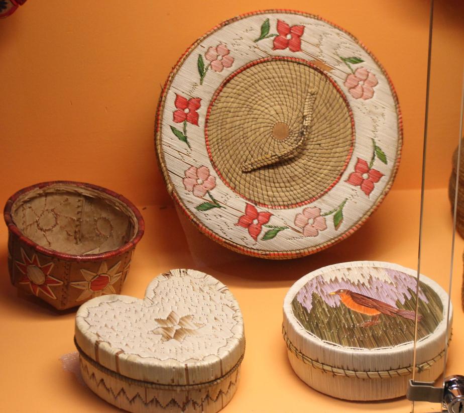 Mt Kearsarge Indian Museum - Porcupine Products