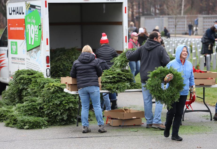 Wreaths for Boscawen 2023 - NH State Veterans Cemetery