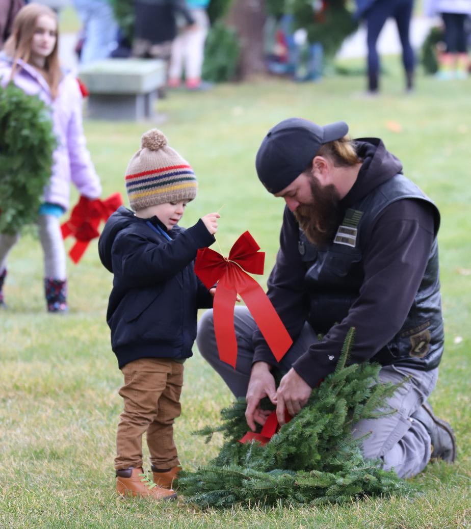 Wreaths for Boscawen 2023 - NH State Veterans Cemetery Volunteer Families