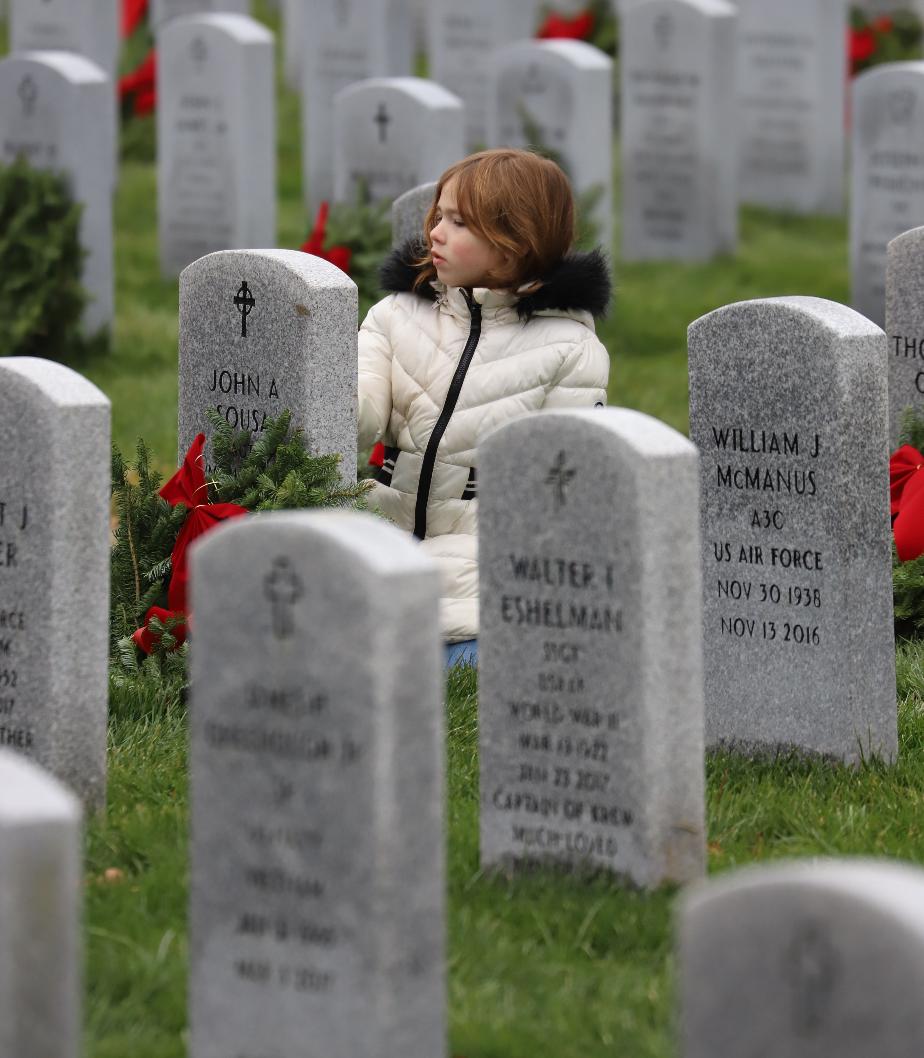 Wreaths for Boscawen 2023 - NH State Veterans Cemetery Volunteer Families