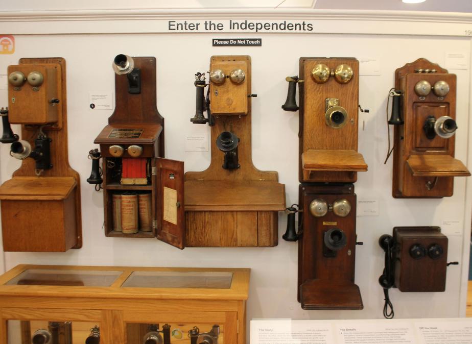 New Hampshire Telephone Museum - Enter the Independents