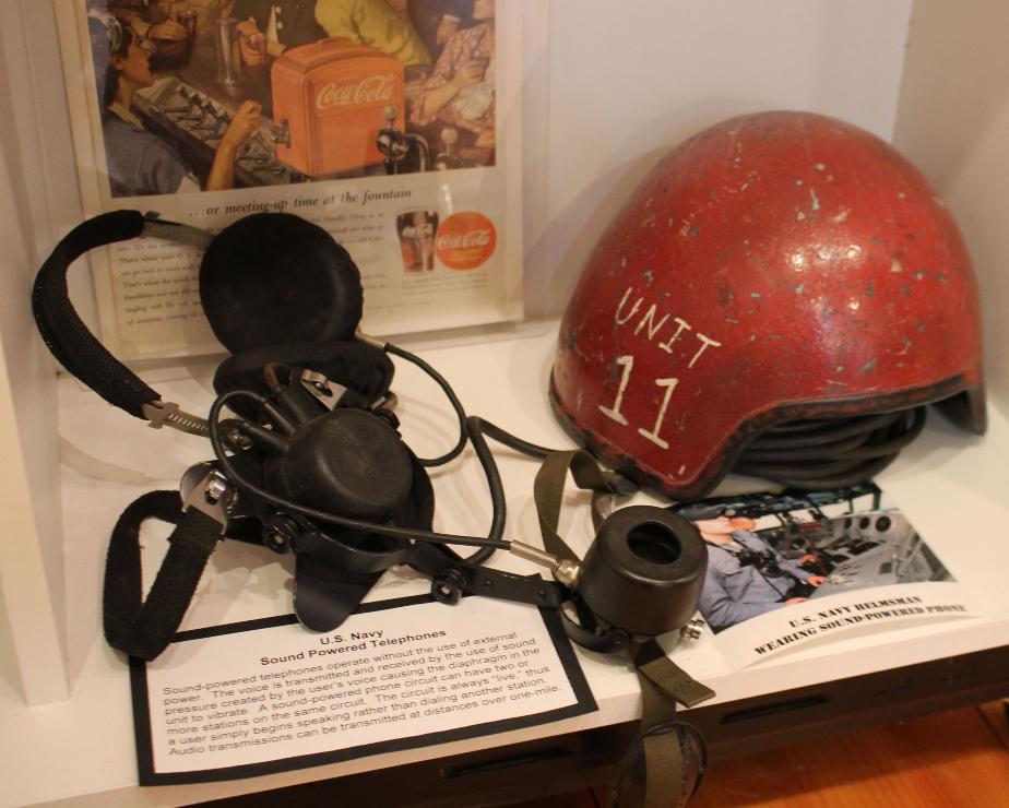 New Hampshire Telephone Museum - Military Telephones - US Navy Sound Powered Telephone