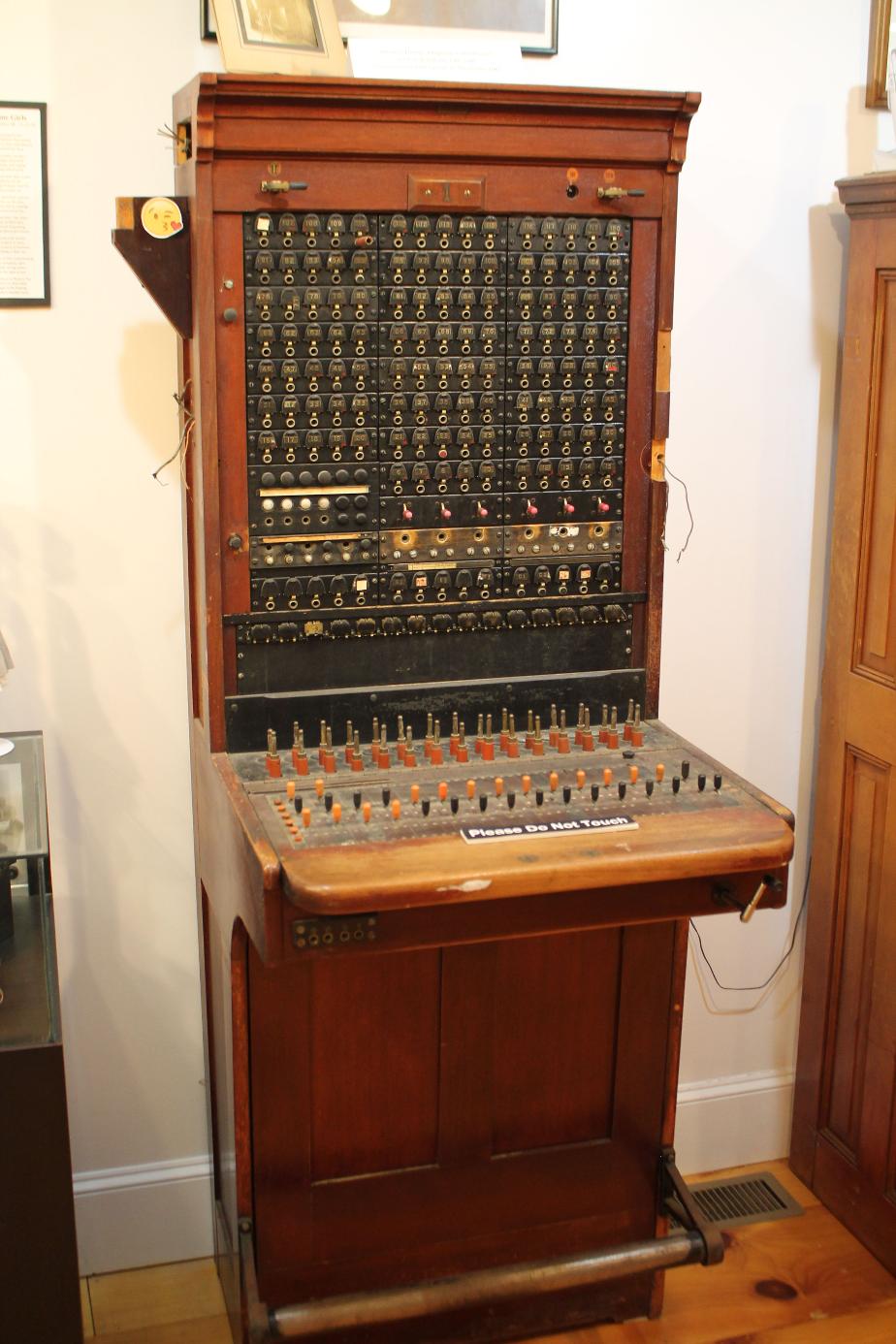 New Hampshire Telephone Museum - The Switchboard