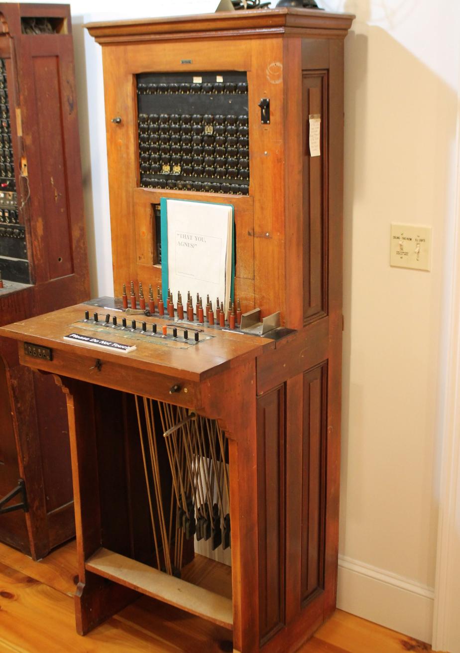 New Hampshire Telephone Museum - The Switchboard