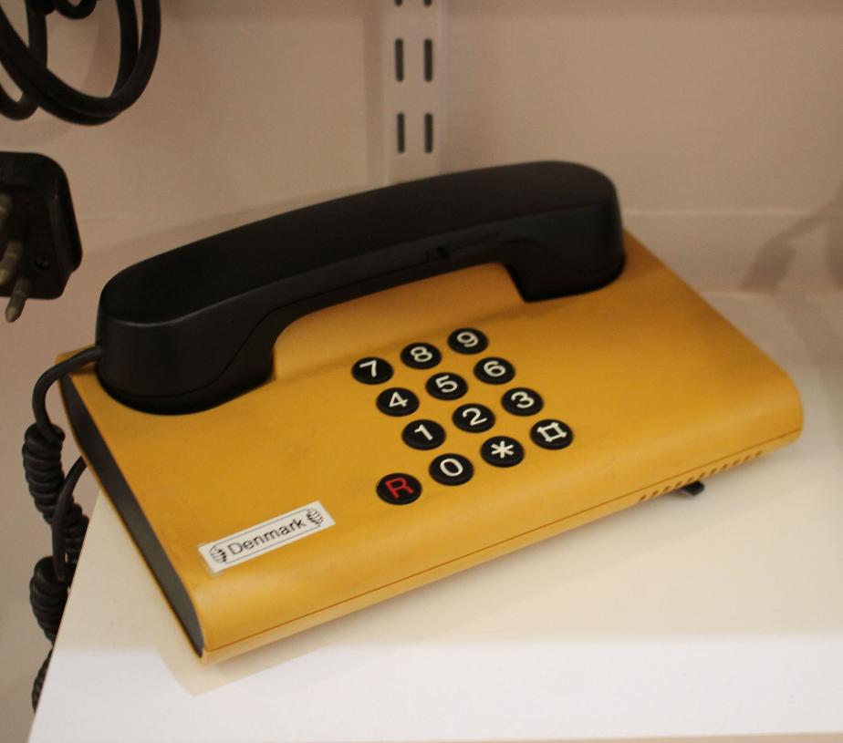 New Hampshire Telephone Museum - Telephones Around the World Denmark