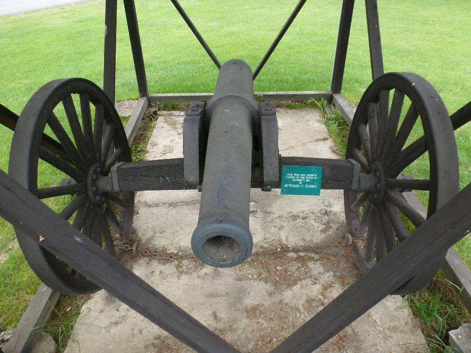 Pittsburg, New Hampshire Civil War Cannon