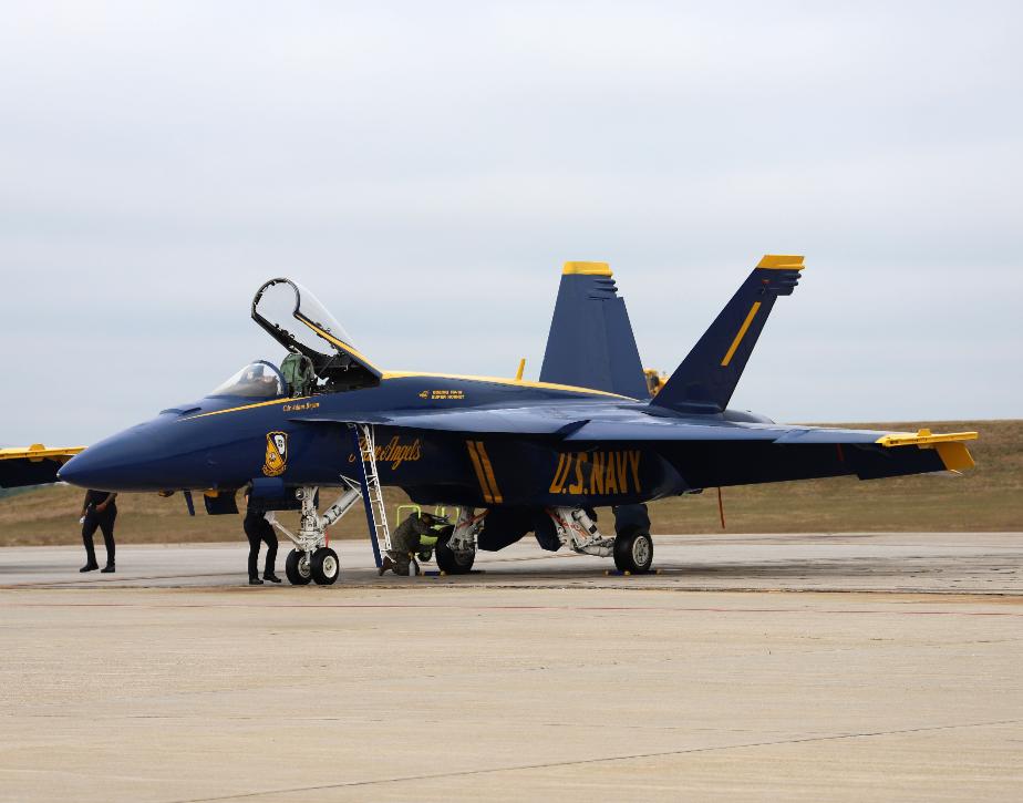 Thunder Over New Hampshire 2025 Airshow - US Navy Blue Angels 