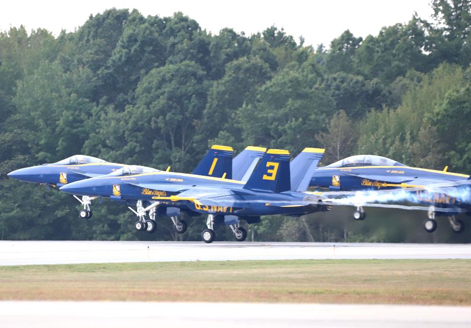 Thunder Over New Hampshire 2025 Airshow - Blue Angels