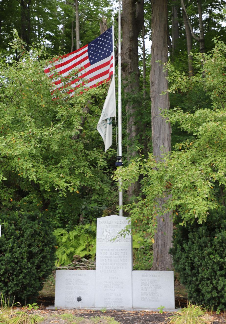 Franklin New Hampshire World War II, Korean War & Vietnam War Veterans Memorial